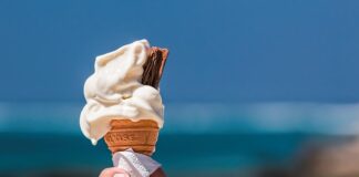 Ile śmietany na 500 g mascarpone?
