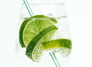 W czym się pije gin z tonikiem? W czym się pije gin z tonikiem?
