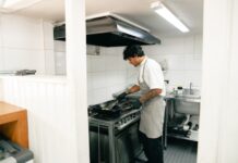 wentylacja w kuchni restauracyjnej