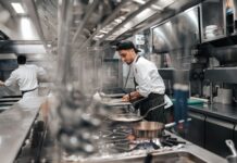 Standardy i technologie wentylacyjne w profesjonalnej gastronomii